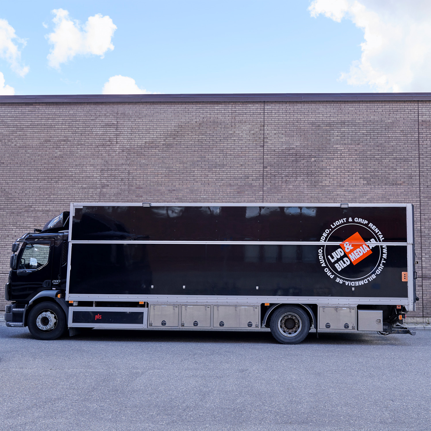 Secondary product picture